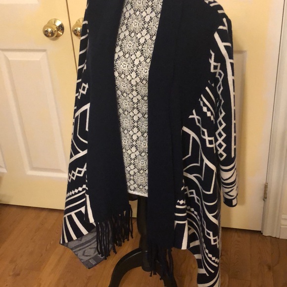 Minkas Cardigan - Picture 3 of 3